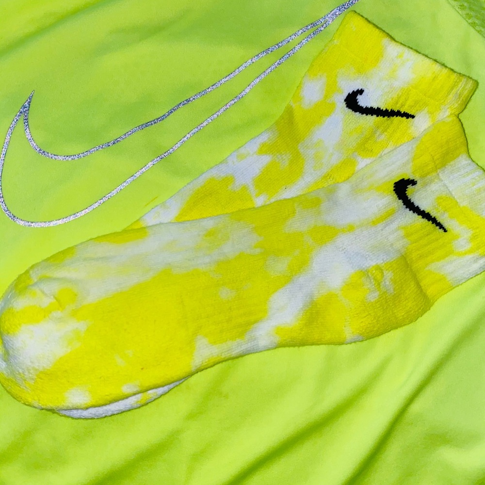 Nike Volt  socks